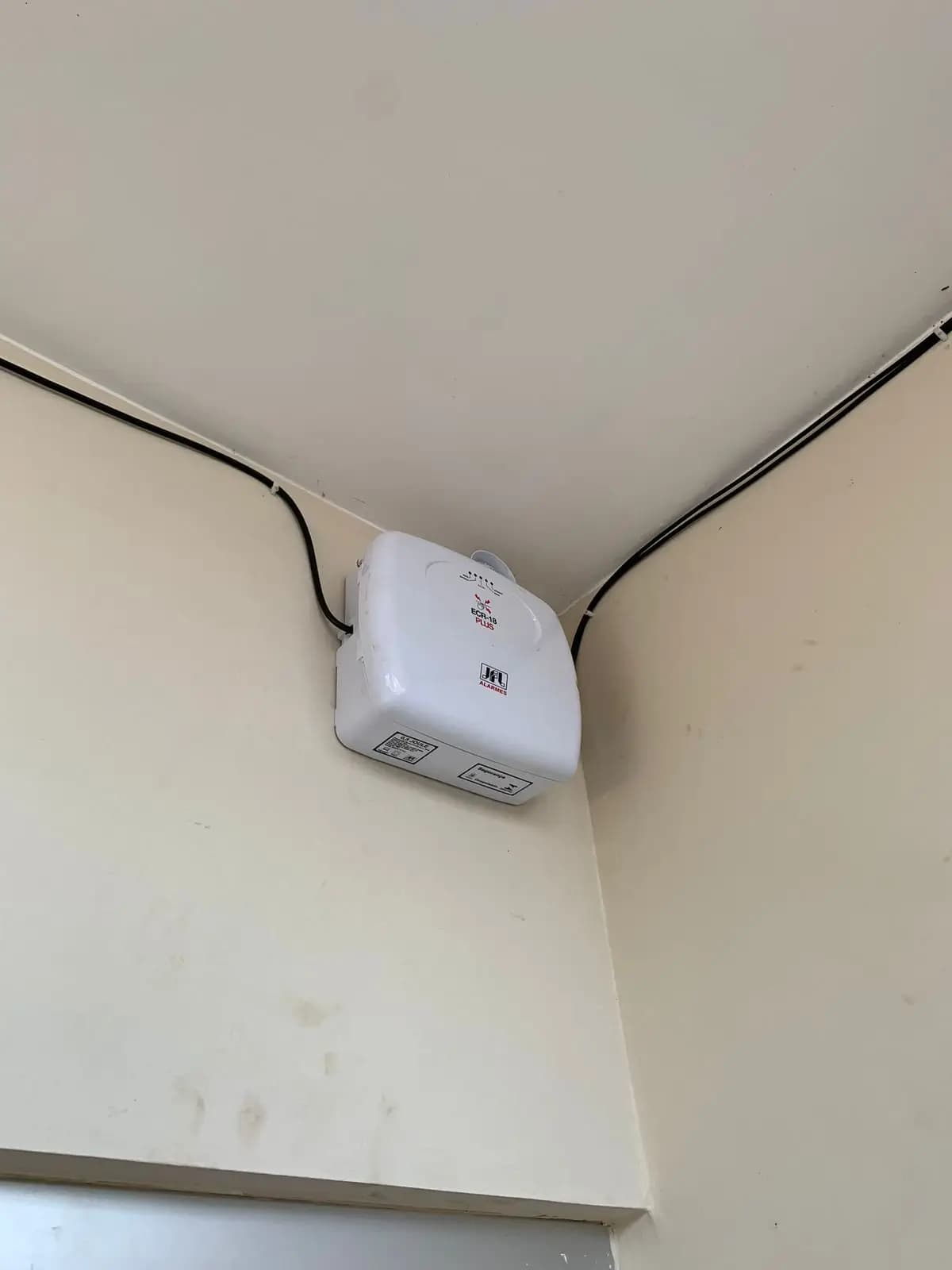 Alarmes, Sensores e Controle de Acesso